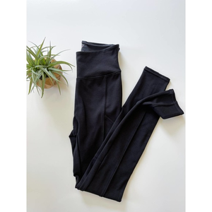 Spanx Assets Red Hot Label Structured Leggings in Black Size Small‎